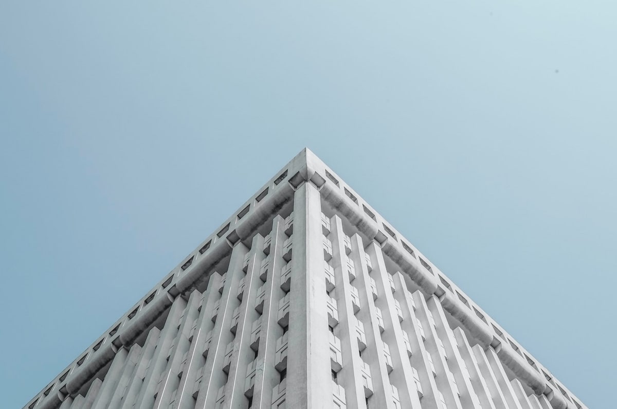 意甲媒体透露:米兰正在与普利西奇及萨勒马克尔斯进行续约谈判,球员表示愿意留下来