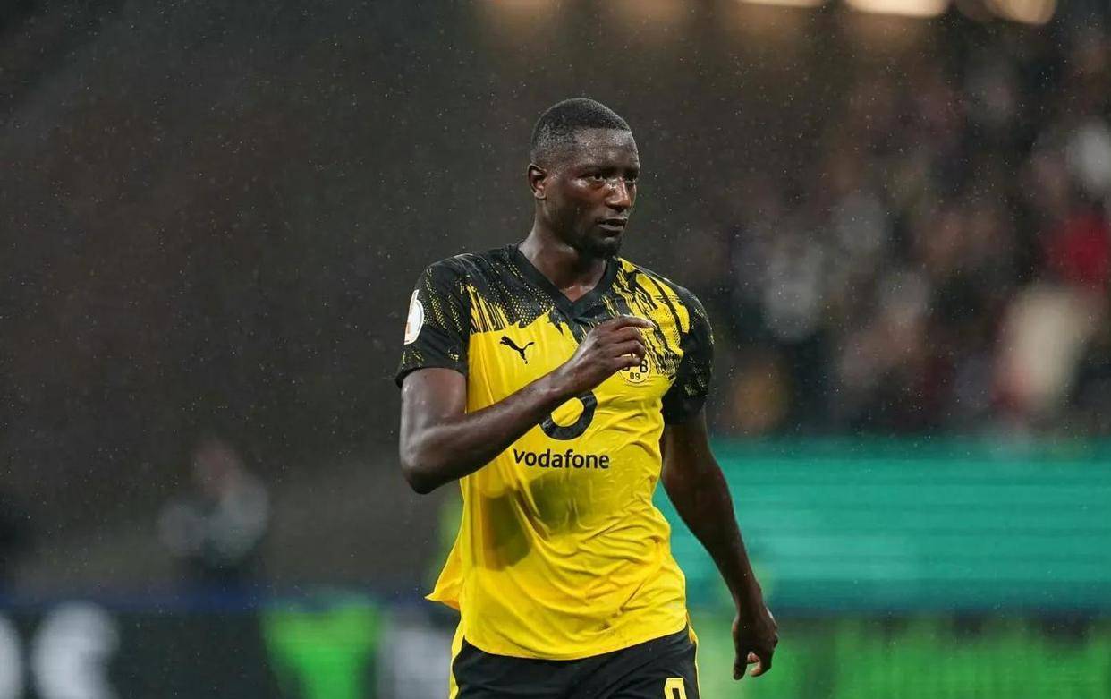 0-1!德甲5亿欧劲旅拿下4连胜,最新积分榜,拜仁24分,勒沃17分